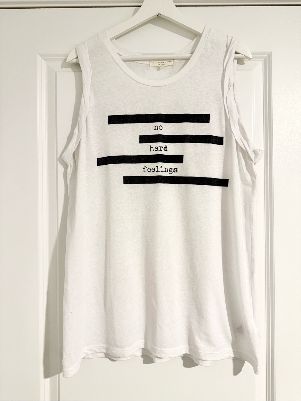MOVING SALE | Women’s Urban Outfitters White Graphic Tank Top, Size M